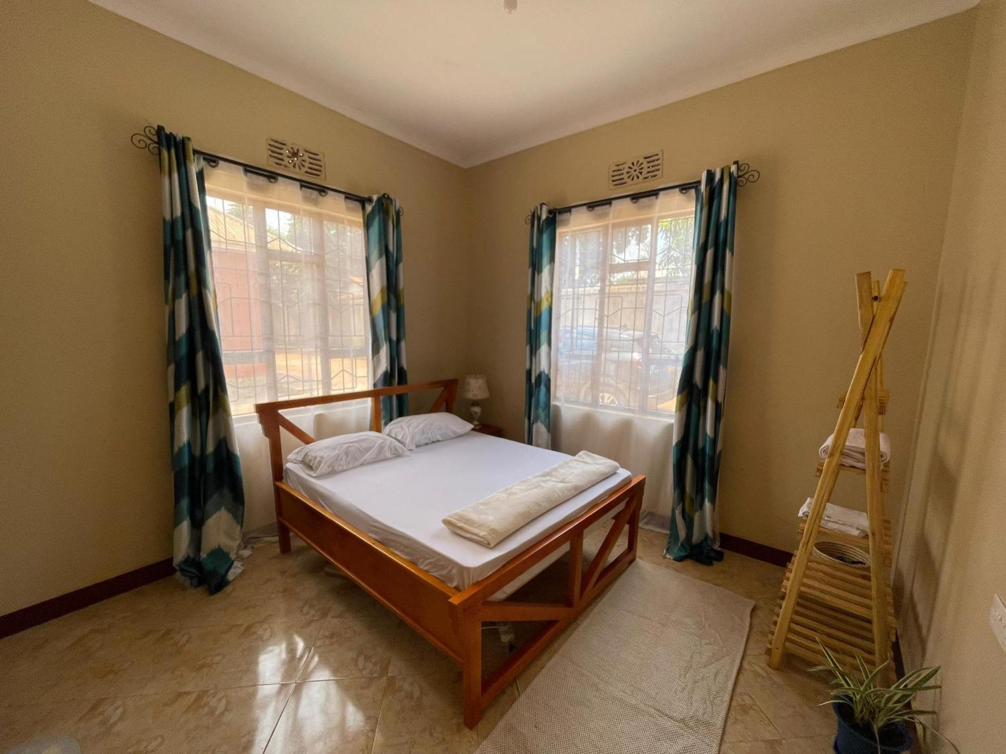 Kilimanjaro Hideway Homestay Моші Екстер'єр фото